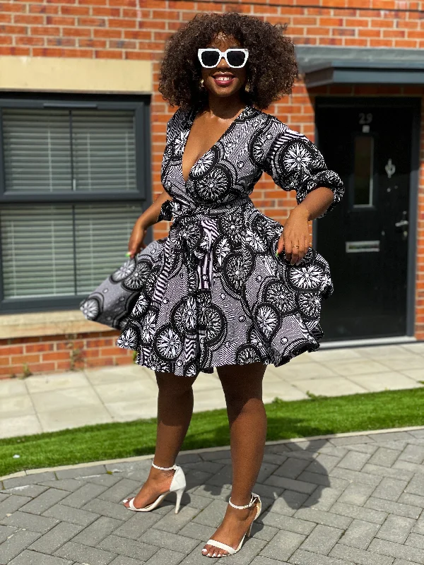 Bala Ankara Mini Short Dress | Black and White African Print