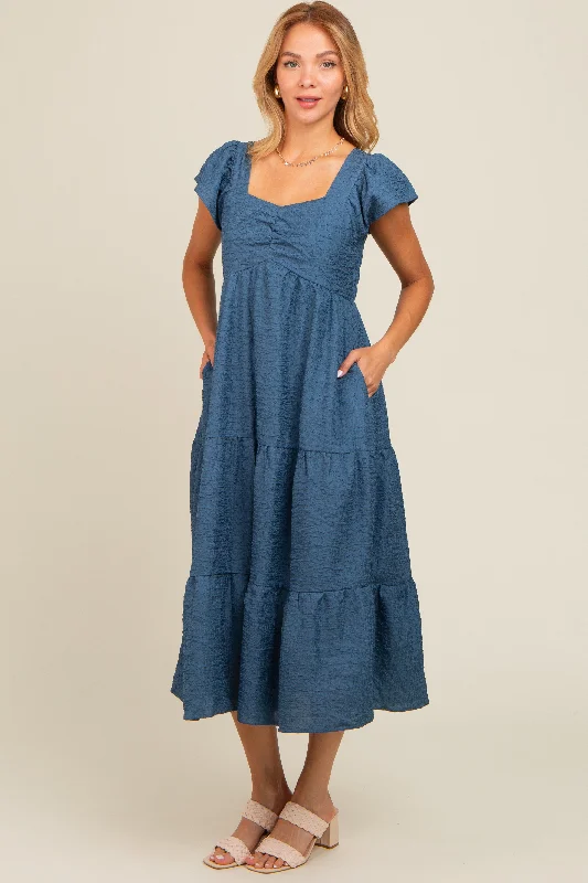 Blue Textured Sweetheart Neck Short Puff Sleeve Tiered Maternity Midi Dress