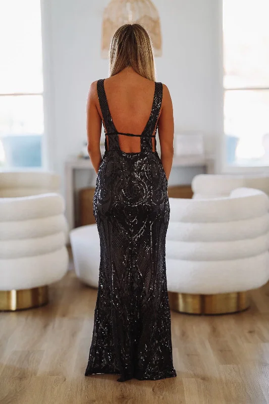 Elegance Is Key Maxi Dress - Black