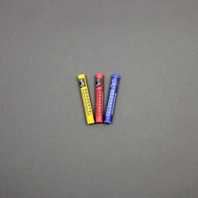 Painting easels for kids that are safe and easy to use​ Caran d'Ache NEOPASTEL