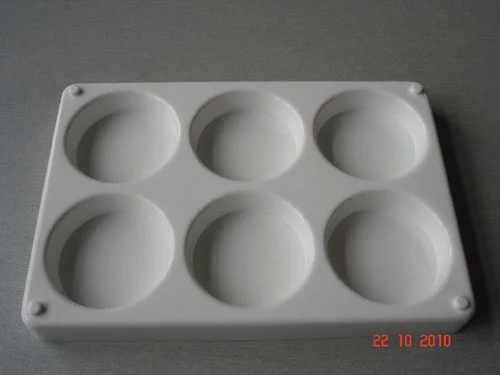 Painting and handicraft supplies for music - themed projects​ Das 6 Well Plastic Palette Heavy Duty