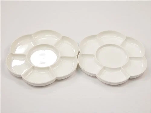 Art supplies for creating art - inspired coasters​ Das Ym-j 7-hole Double Sided Plastic Palette