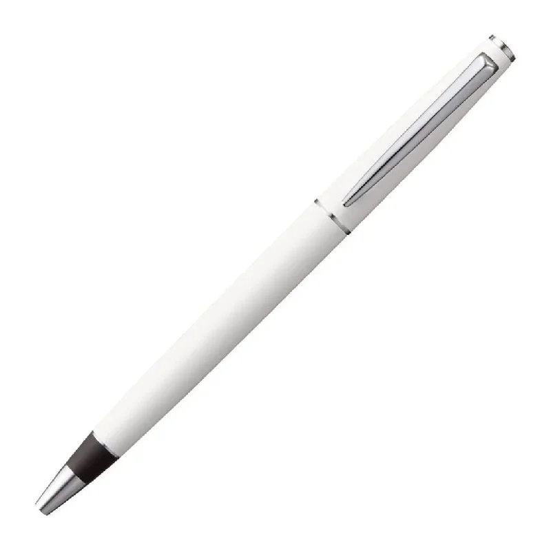 Pearl White