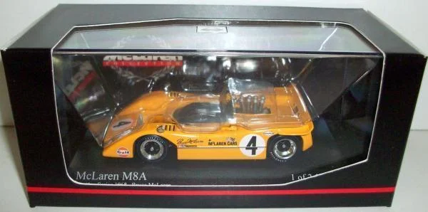Train locomotives with different power sources​ MINICHAMPS 1/43 - 530 684304 MCLAREN M8A CAN AM 1968 B. MCLAREN