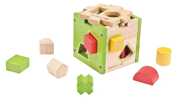 Wooden kitchen sets for pretend play​ EverEarth - Shape Sorter Box