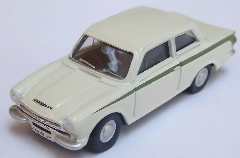 Railroad bridges for trains to cross water and valleys​ Oxford Diecast Cortina MK I White - 1:76 Scale