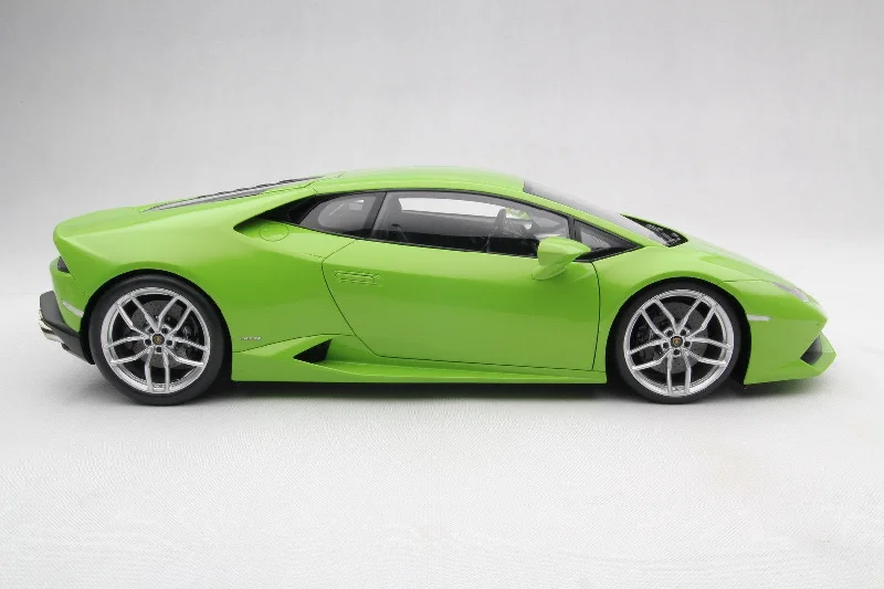 Gas - station model toys for vehicle - refueling play​ Lamborghini Huracán LP610-4 (2014)