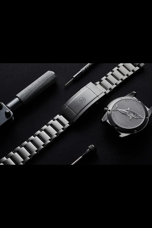 Hot air balloon model toys for a touch of whimsy​ Mako V1/V2 Stainless Steel Bracelet