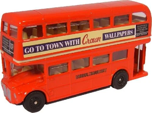 Minivans with sliding doors for easy passenger access​ Oxford Diecast Crown - 1:76 Scale