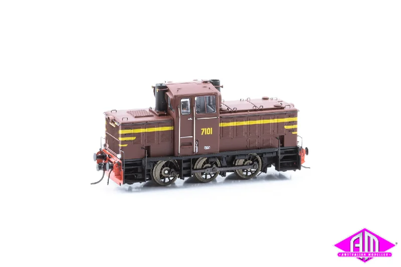 Military tank model toys for collectors interested in warfare history​ W Class Locomotive 7101 Original Body NSWGR Indian Red