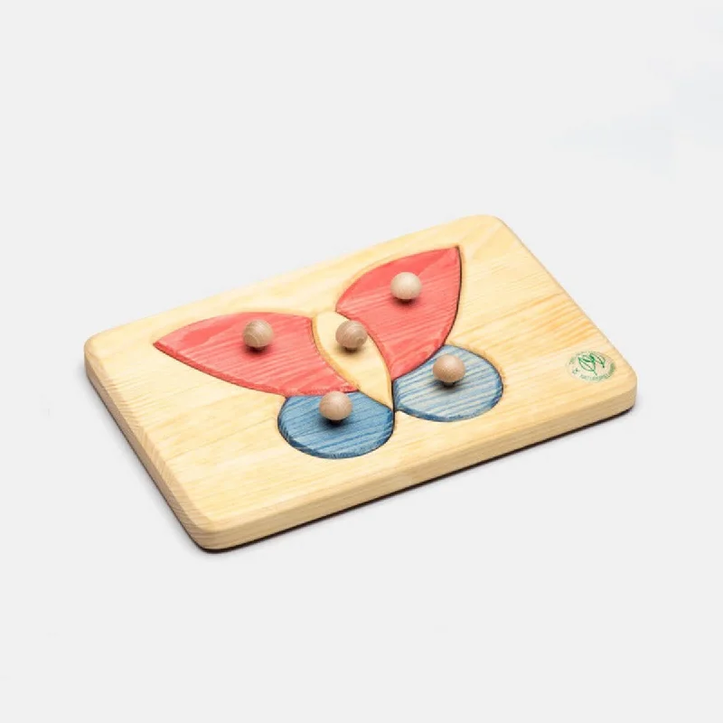 Puzzle cards for travel - friendly entertainment​ Drei Blatter Wooden Peg Puzzle - Butterfly
